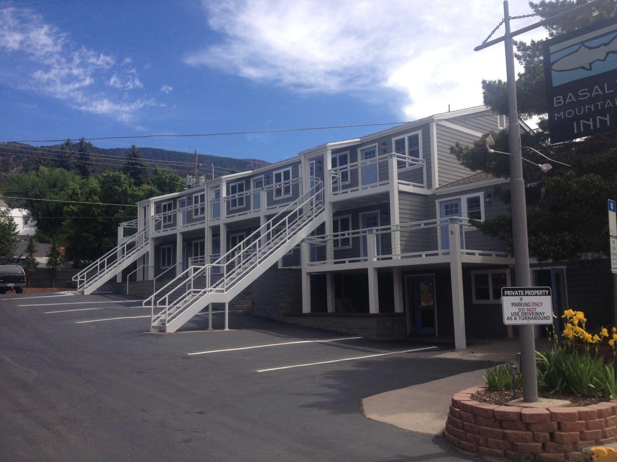 Basalt Mountain Inn Luaran gambar